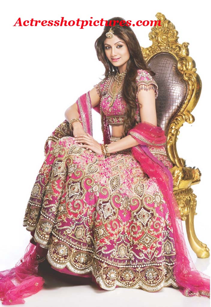 Indian Hot actress Shilpa shetty beautiful bridal dress pictures 